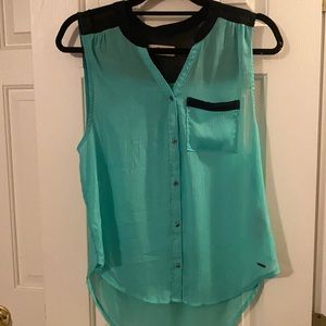 Hollister sleeveless blouse
